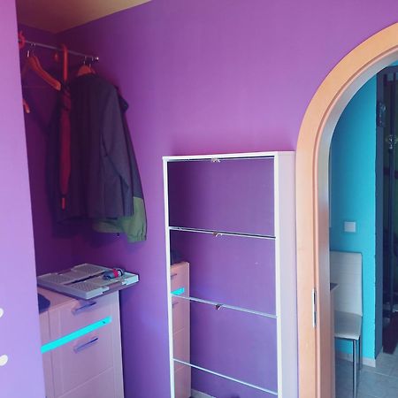 Grosses Zimmer Bad Kueche Wohnzimmer Terasse Garten Zentral Ruhig ลันด์สแบร์กอัมเลคช์ ภายนอก รูปภาพ