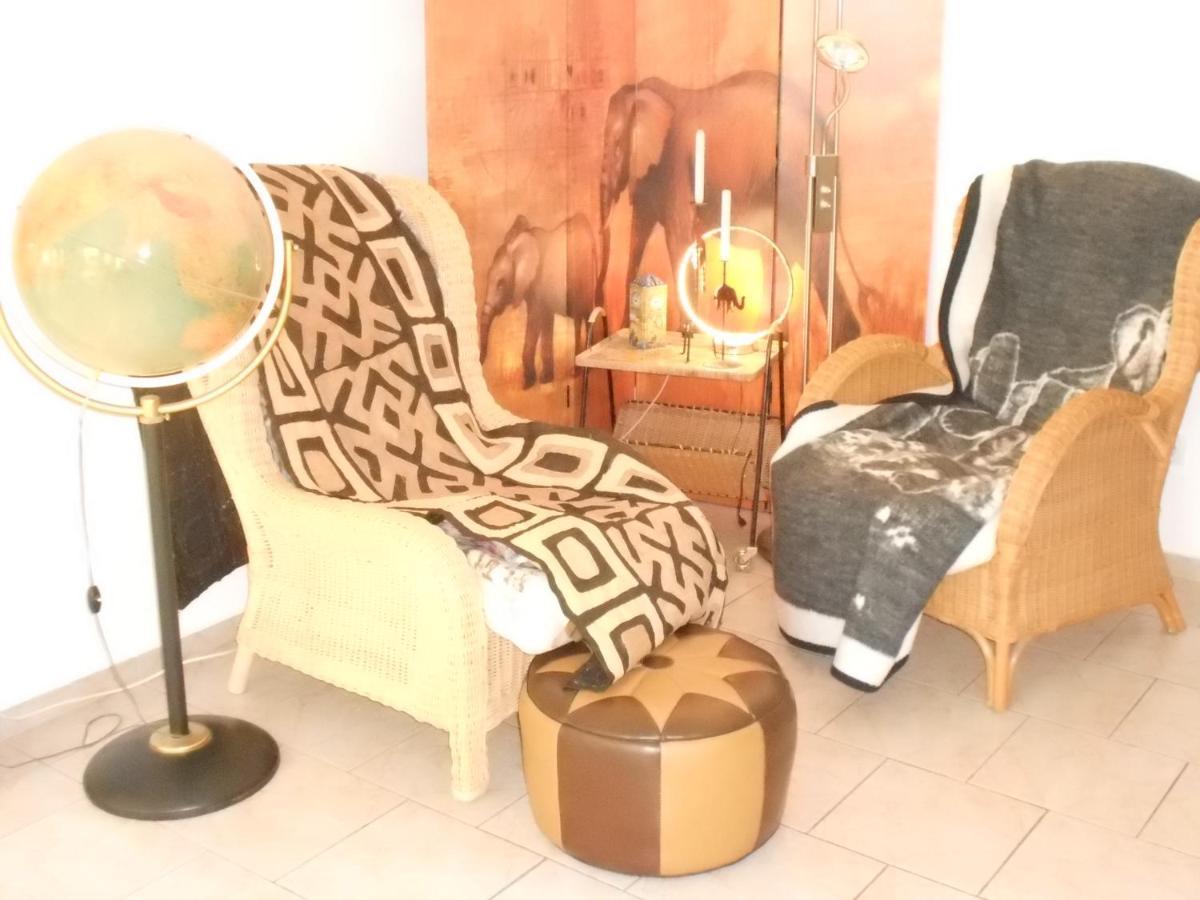 Grosses Zimmer Bad Kueche Wohnzimmer Terasse Garten Zentral Ruhig ลันด์สแบร์กอัมเลคช์ ภายนอก รูปภาพ